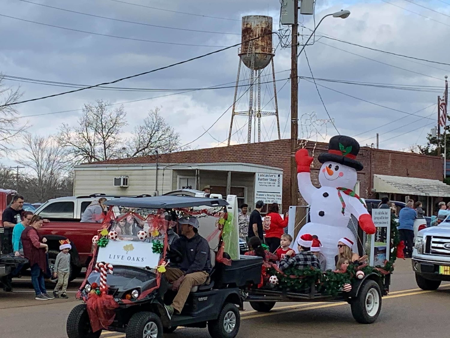 A scene from the 2019 parade through downtown Flora